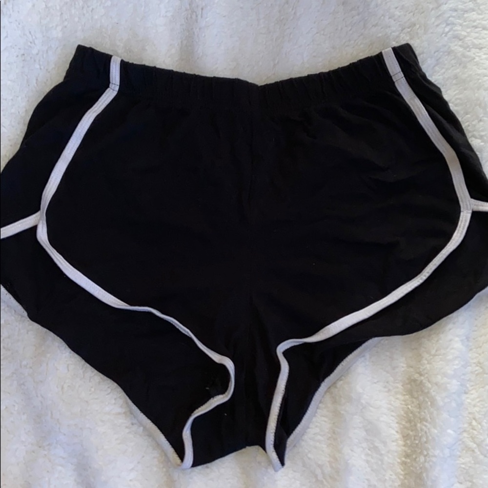 black and white aeropostale shorts